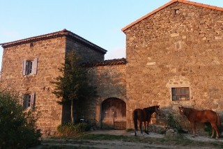 Hébergements randonnées équestres Etape cavalière du Balayn Hébergements randonnées équestres Etape cavalière du Balayn