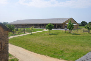 Hébergements randonnées équestres THOMAS RANCH Hébergements randonnées équestres THOMAS RANCH